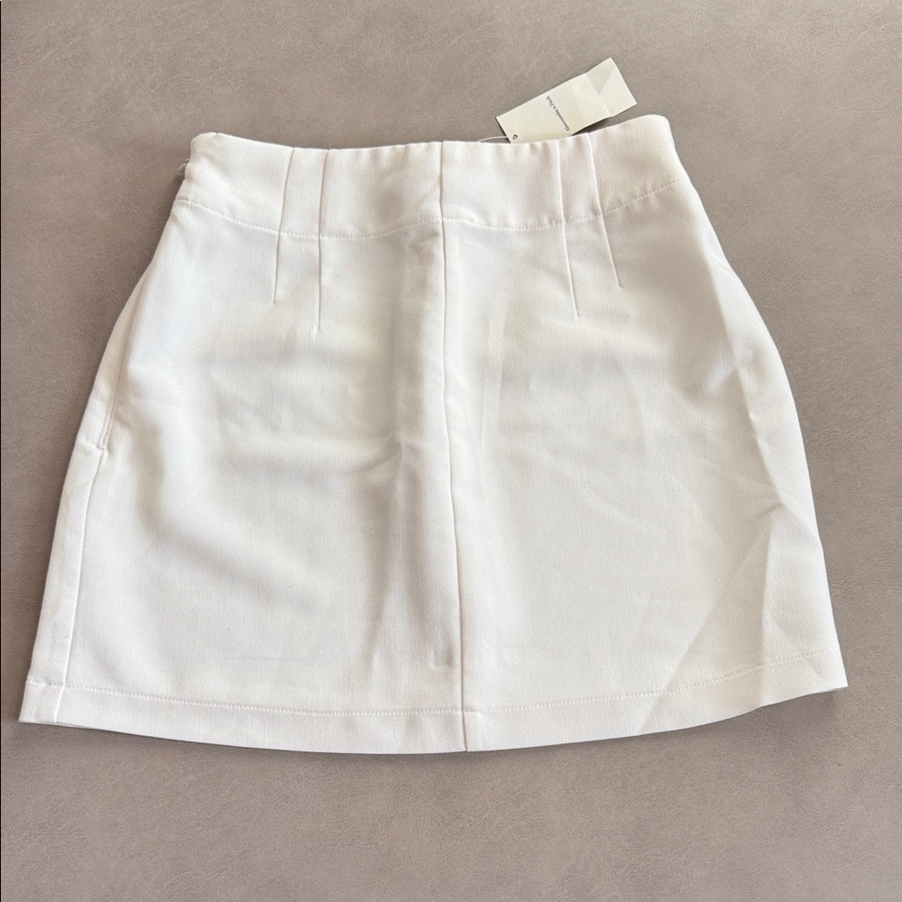 ✨Host Pick ✨Abercrombie & Fitch White Mini Skirt